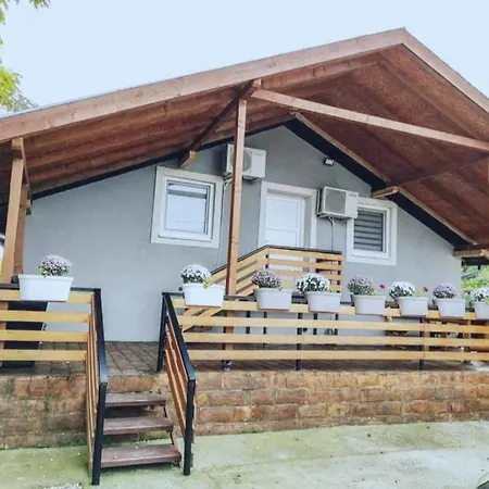 Ferienwohnung S. A. L. 2 Zrenjanin Exterior foto